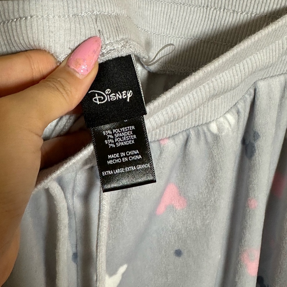 Disney Gray and Pink Pajama Set with Heart Pattern - Picture 12 of 12